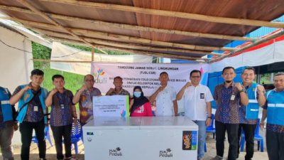 PLN Serahkan Cold Storage dan Ice Maker untuk Nelayan Desa Bukide Sangihe