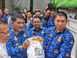 Komitmen Tekan Inflasi, Gubernur Yulius Selvanus Launcing Penyaluran Beras ke 15 Daerah d Sulut