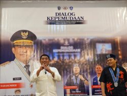 Motivasi Generasi Muda GMKI Makassar, Gubernur Yulius: Kenali Diri dan Berikan Pengabdian Terbaik untuk Indonesia Emas 2045